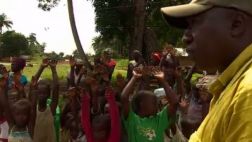 Ébola: La calle que separa la vida de la muerte en Sierra Leona