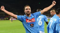 Napoli ganó 1-0 con gol de Higuaín a Fiorentina sin Juan Vargas