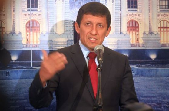 Victor Isla le pide a Belaunde Lossio que se ponga a derecho