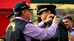 Ascienden a cuatro policías por valerosa acción en Piura