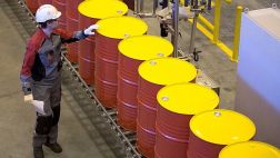 Precio del petróleo se mantendrá debajo de US$80 hasta el 2017