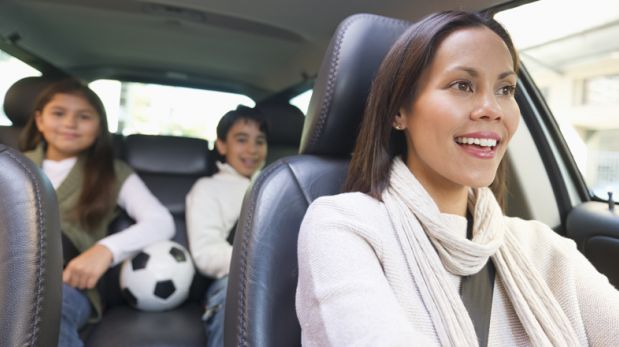 ¿Hijos inquietos? Estas actividades los divertirán en el auto