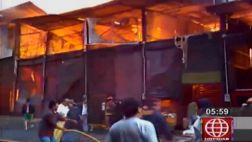Santa Anita: incendio consume puestos en mercado de productores