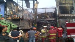 Incendio en Santa Anita: esperan reconstruir puestos en 2 días
