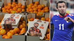 Futbolista donó 20 toneladas de mandarina a niños de Ucrania
