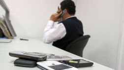 Operadoras no podrán vender celulares bloqueados desde enero