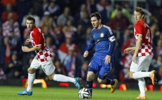 Argentina ganó 2-1 a Croacia: gol de Messi y retorno de Tevez
