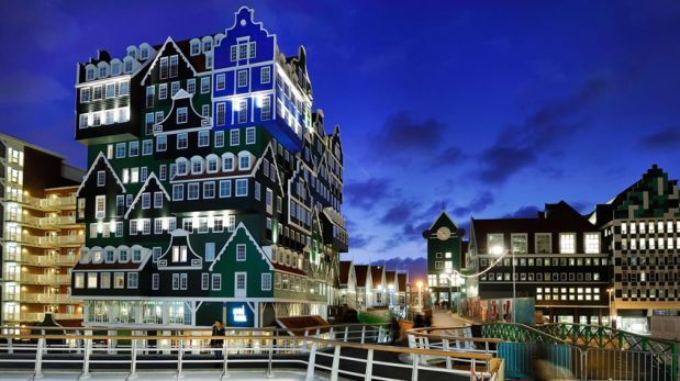 Este hotel holandés está hecho con setenta casas una sobre otra