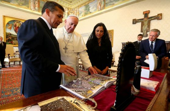 El libro que Humala le regaló al Papa tiene estas imágenes