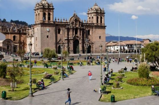 Cada vez más turistas visitan las maravillas del sur peruano