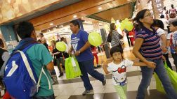 Retailers se juegan el todo por el todo en campaña navideña
