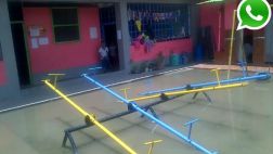 Vía WhatsApp: alumnos estudian en colegio inundado en Huánuco