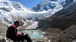"Debe destinarse más recursos al estudio de los glaciares"