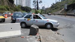 Conductores desinformados agravan caos en Bajada de Armendáriz