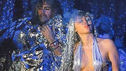 Miley Cyrus realizó controvertido show en EE.UU.