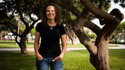 Julia Urrunaga «Este trabajo me ha renovado la fe»