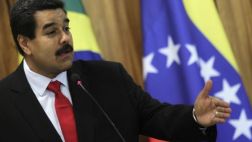 Más vale un barril de DD.HH., por Carlos Vecchio
