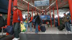 ¿Cuánto ahorras si compras un pasaje de bus tres meses antes?