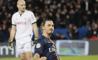YouTube: Ibrahimovic marca y celebra al mismo tiempo con PSG