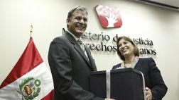 “Daniel Figallo no debe renunciar”, dijo ex ministra Eda Rivas