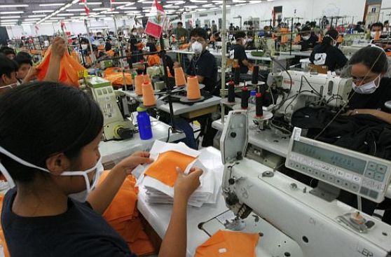 Confecciones y textiles caen y ponen en riesgo 400 mil empleos