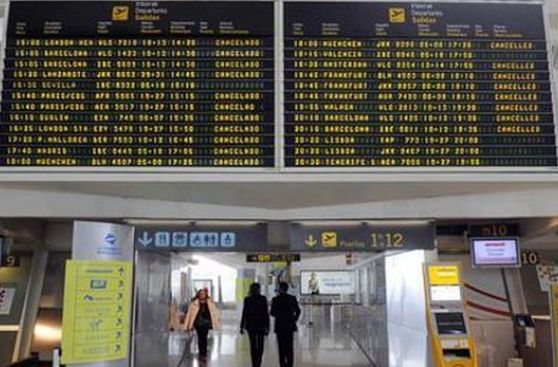 Londres: Restablecen tráfico aéreo tras falla técnica