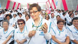 Adulto mayor: Los voluntarios son ejemplos de entrega total