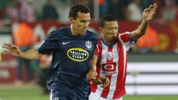 Futbolista del Auckland pide al Papa que no ayude a San Lorenzo