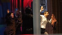 Sidney: Policía ingresó al café y puso fin a toma de rehenes