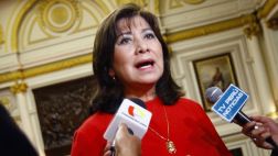 Martha Chávez renuncia a presidencia de la Comisión de Trabajo