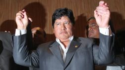 A Edwin Oviedo le gusta el café, por Pedro Canelo