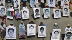 México: Para padres de estudiantes no hay Navidad ni Año Nuevo