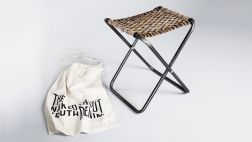 Estos jeans se convirtieron en útiles cosas para decorar