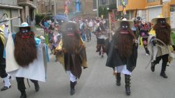 Huancayo: comparsas recorren las calles celebrando la Navidad