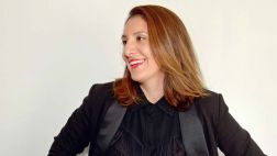 Verónica Batinic: «Es hora de ponerle color a tu voz»