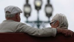 "Viva más, menor pensión", por Jorge Acosta