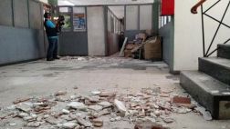 Techo del municipio de VMT cae sobre alcalde y dos funcionarios
