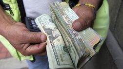 Tipo de cambio en picada: cotiza a menos de S/3,30 por dólar