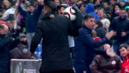 Diego Simeone y el efusivo festejo con su pequeño hijo (VIDEO)