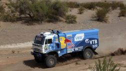 Dakar 2015: Al-Attiyah, Sonik y Mardeev marchan primeros