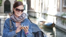 Mantente conectado: las apps básicas que un viajero debe tener