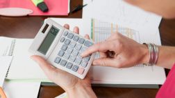 ¿Es conveniente acceder a la compra de tu deuda financiera?