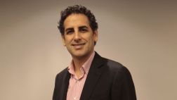 Juan Diego Flórez: "Me estoy divirtiendo y hago cosas locas"