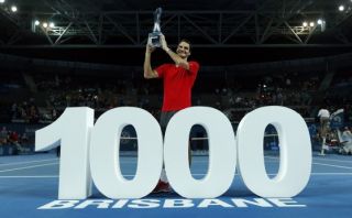 Roger Federer logra su victoria 1000 y se corona en Brisbane