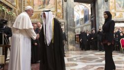 El Papa llama a líderes musulmanes a rechazar el extremismo