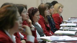 PwC: el 41% de mujeres con hijos quiere laborar en el exterior