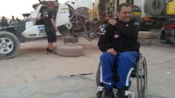 Dakar 2015: El piloto que corre con parte del cuerpo paralizado