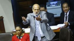 Abugattás dice que congresista aprista tiene su ‘Centralita’