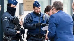 Bélgica acusa de terrorismo a 5 personas tras operativo