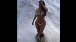Facebook: Kim Kardashian combate el frío con atrevido bikini